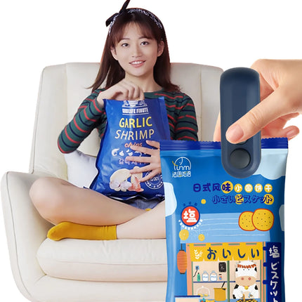 Mini Heat Bag Sealing Machine Package Sealer Bags Plastic Food Sealer Clip Bag Handheld Sealer Food Packaging Heat Sealer