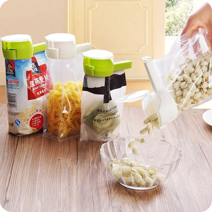 1pcs Plastic Cap Sealer Clip with Pour Spouts Snack Candy Storage Food Storage Bag Sealing Clips  Fresh Clamp Kitchen Organizer