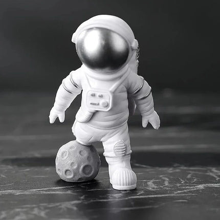 4 Pcs Astronaut Figurine Statues Educational Toy