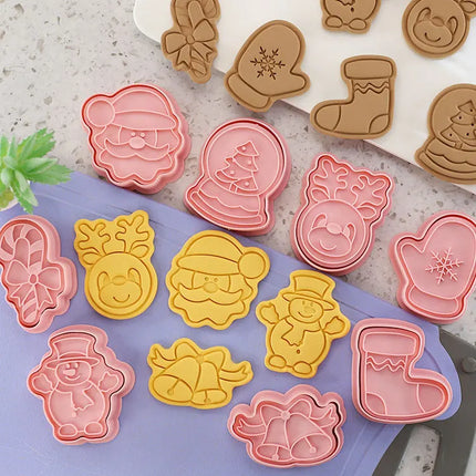 Multiple Sets DIY Cake Decorating Tools Christmas Cookie Cutters Cartoon Biscuit Mould DIY Fondant Mold Baking Tools for Kitchen