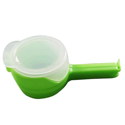 1pcs Plastic Cap Sealer Clip with Pour Spouts Snack Candy Storage Food Storage Bag Sealing Clips  Fresh Clamp Kitchen Organizer